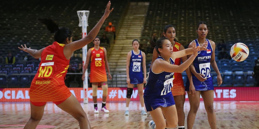 Singapore wing attack passes the ball during a match vs Sri Lanka at the Netball World Cup 2023.